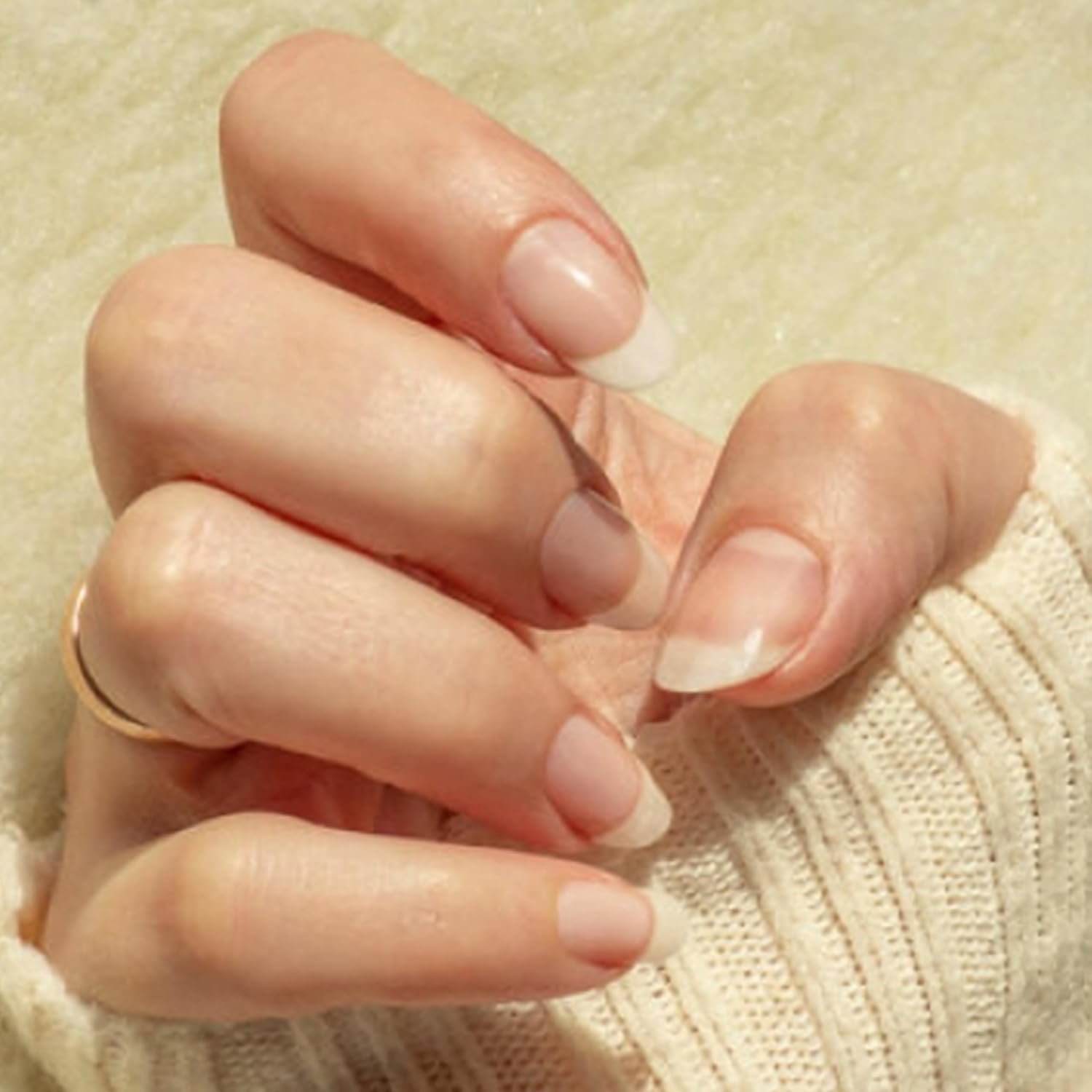 Best nails cares with exsivia cuticle oil pen